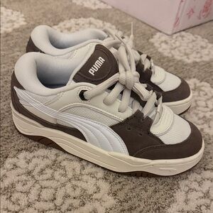 NWOT Puma White and Brown Sneakers